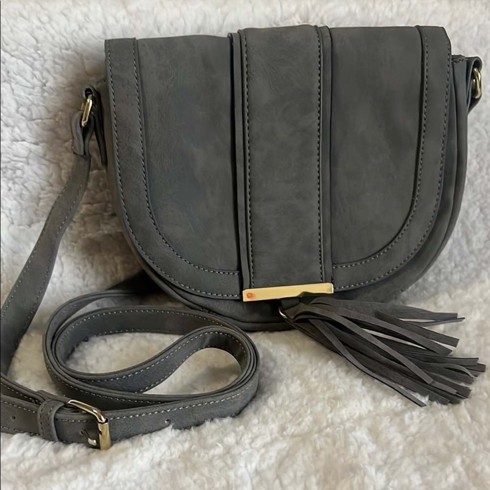 Southwestern Grey Crossbody Bag with Saddle Shape‎ and Tassel Detail